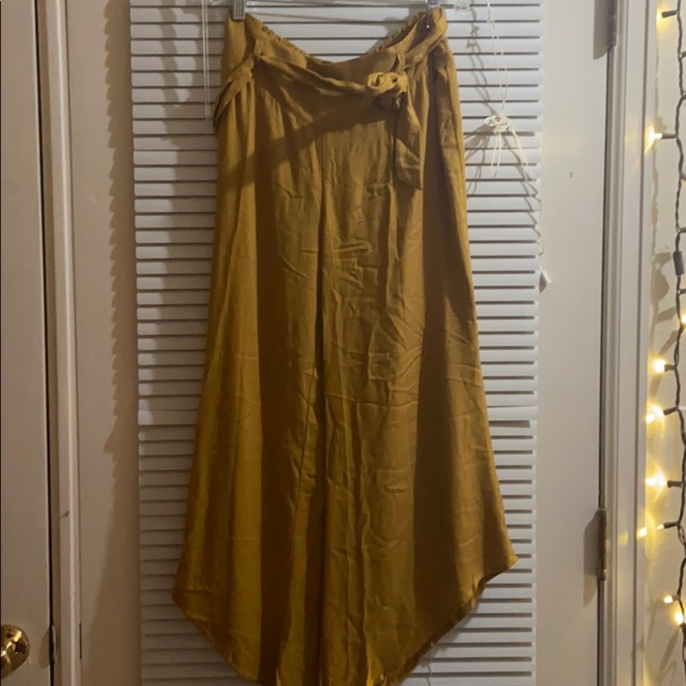 Baggy mustard quarter length pants from rewash